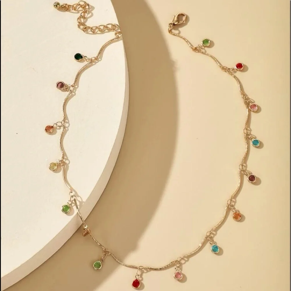 Candy Color Rhinestone Pendant Choker Necklace (Gold) - Picture 6 of 7